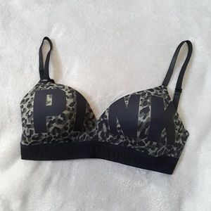 Pink Victoria Secret Wear Everywhere lightly Lined